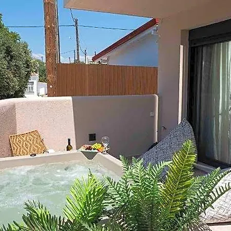 Anny Residences & 2*